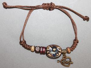 Bracelet ajustable avec breloques coton ciré N°5
