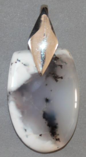Pendentif Opale mousse